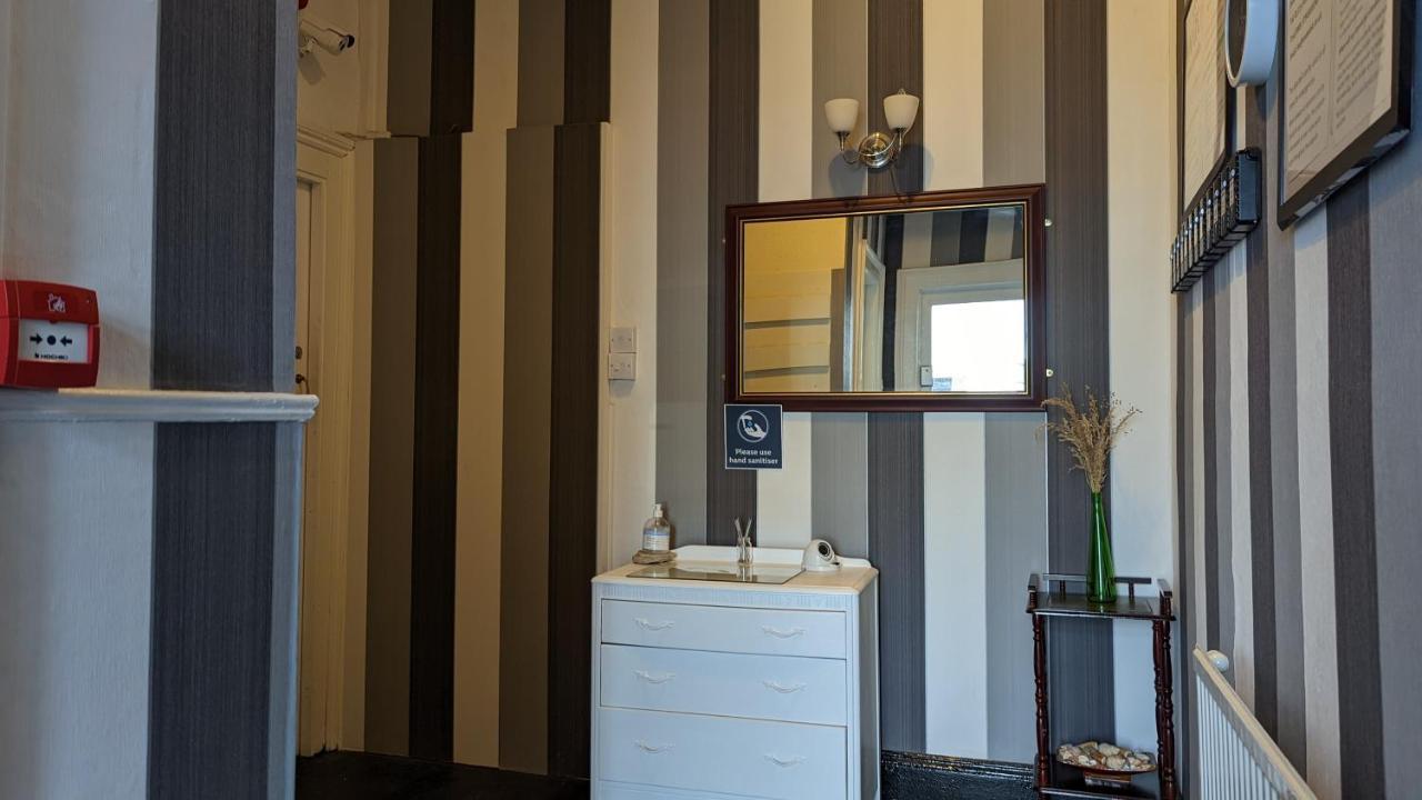Areawest Hostel Scarborough Bagian luar foto