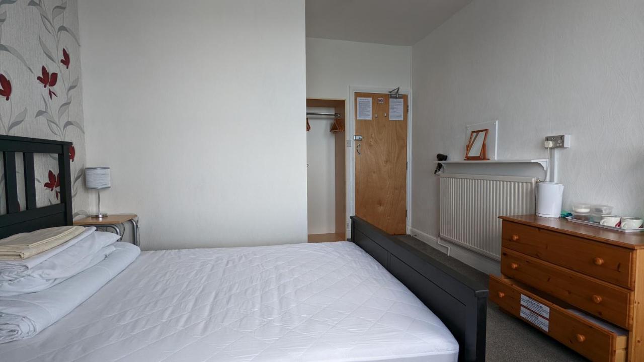 Areawest Hostel Scarborough Bagian luar foto