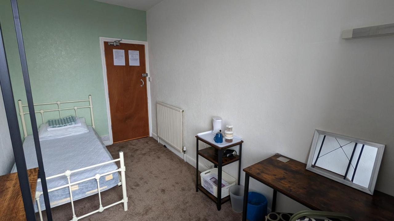 Areawest Hostel Scarborough Bagian luar foto